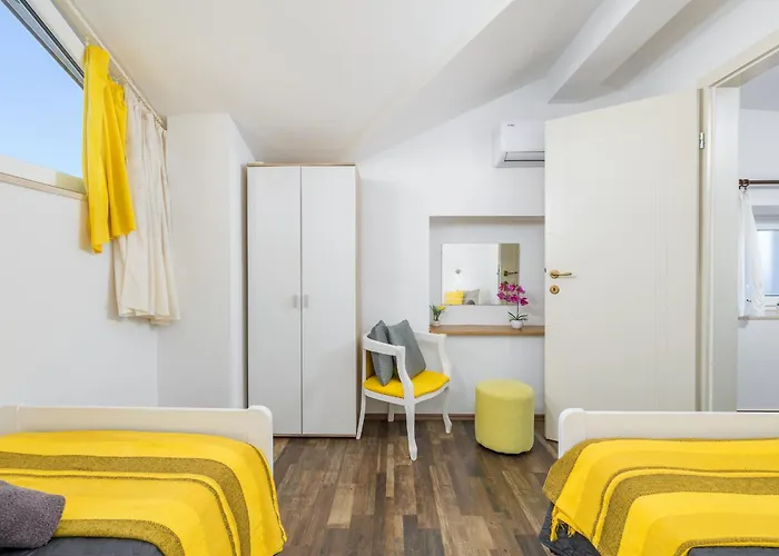 Charming Family With Private Pool Villa Marčana